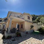 Villa Con Vista Panoramica A Olbia -Levante & Grecale Con Giardino E Parcheggio * Ольбия