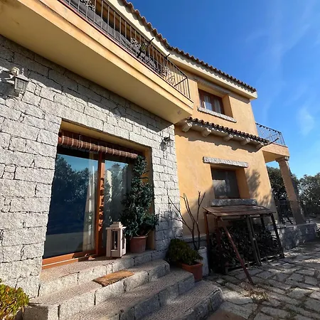 Апартаменты Villa Con Vista Panoramica A Olbia -Levante & Grecale Con Giardino E Parcheggio Ольбия