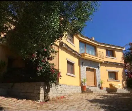 Con Vista Panoramica A -levante & Grecale Con Giardino E Parcheggio *