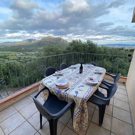 Apartment Con Vista Panoramica A -levante & Grecale Con Giardino E Parcheggio Olbia